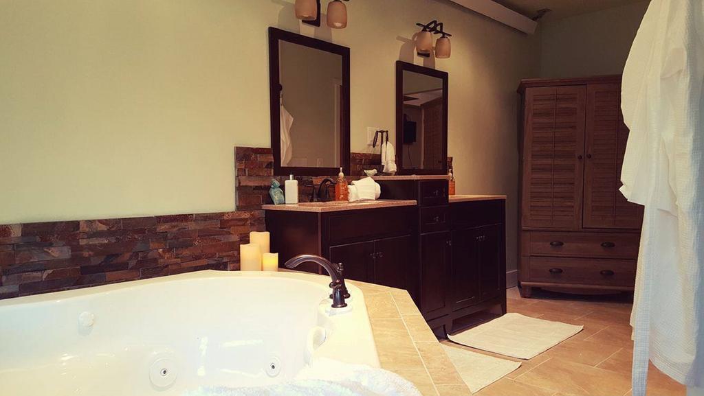 The Well Made Bed & Breakfast Chelan Εξωτερικό φωτογραφία